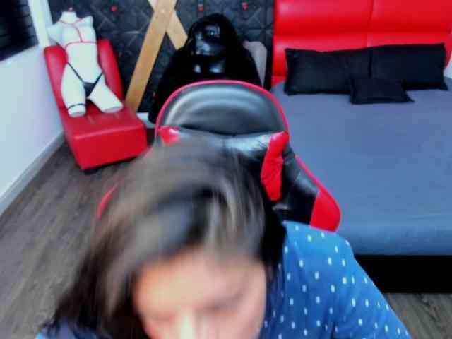 Sara69- Sara69-
