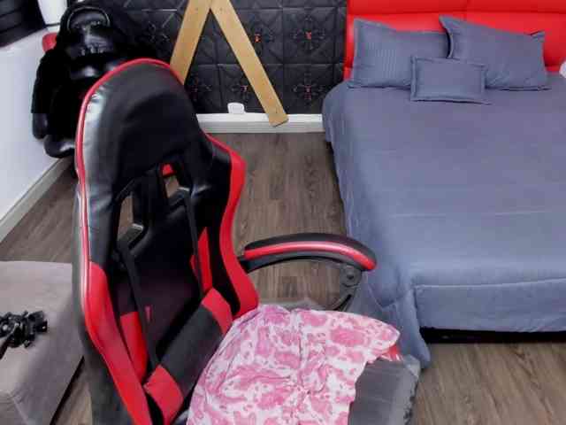Sara69- webcam