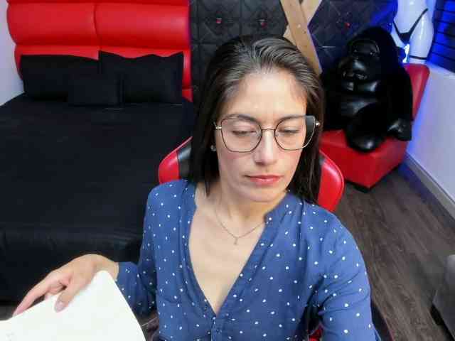 Sara69- webcam