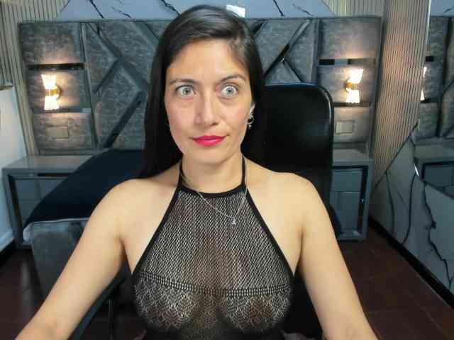 Sara69- webcam