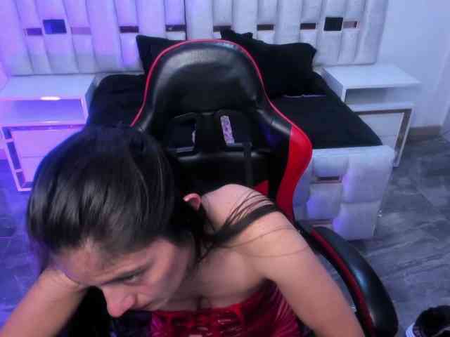 Sara69- webcam