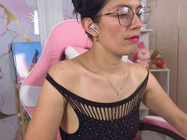 Modelo: Sara69-