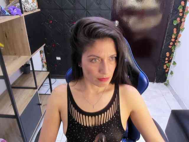 Sara69- webcam