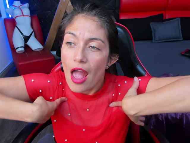 Sara69- webcam