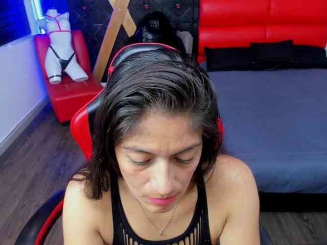 Sara69- webcam