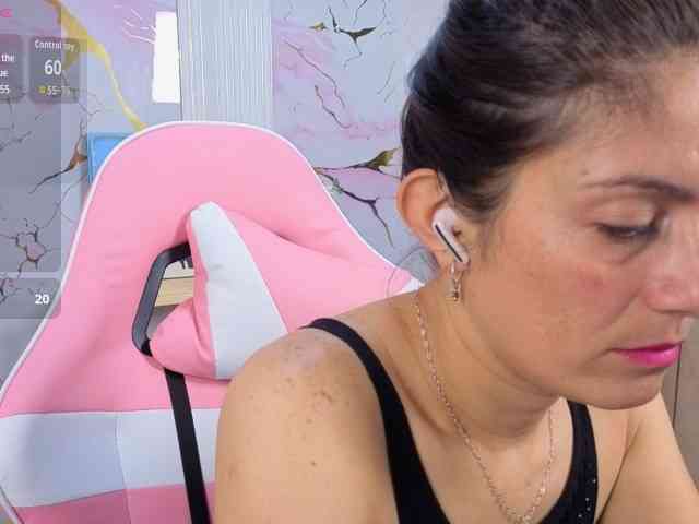 Sara69- webcam