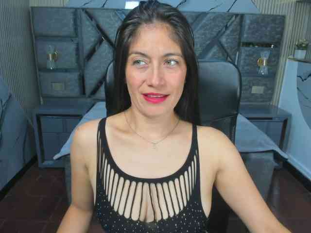 Sara69- Live Webcam on BongaCams