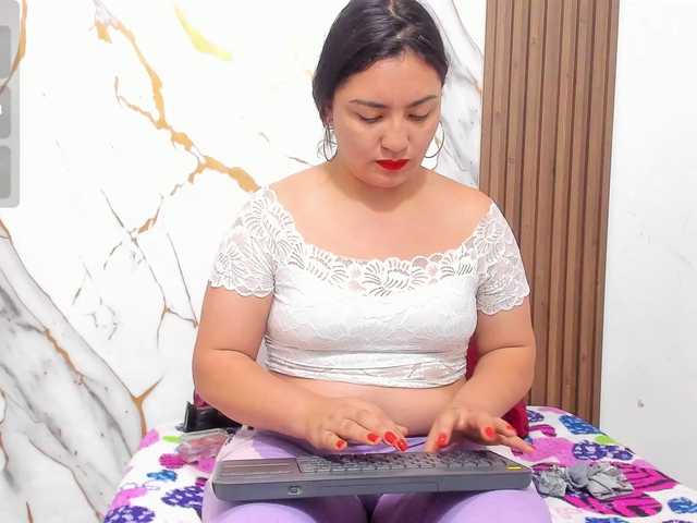 lexxyy24 live cam on BongaCams