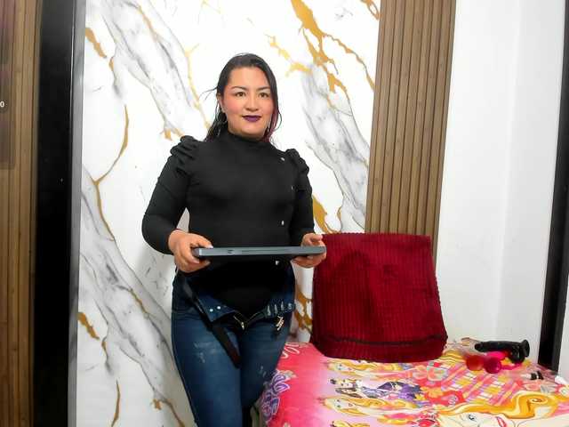 lexxyy24 live cam on BongaCams