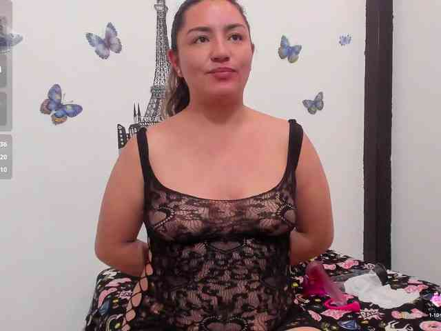 lexxyy24 Live Webcam on BongaCams
