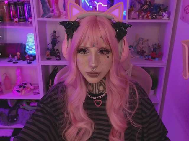Nanka-bananka live cam on BongaCams