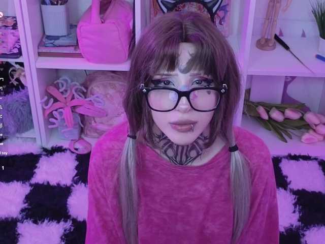 Nanka-bananka live cam on BongaCams