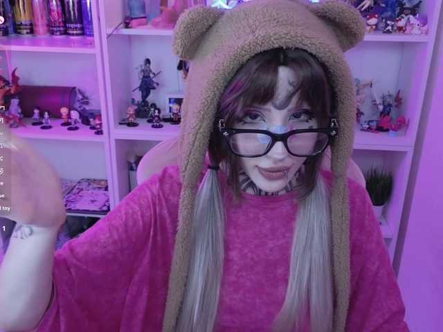 Nanka-bananka live cam on BongaCams