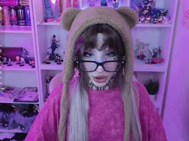 Nanka-bananka live cam on BongaCams