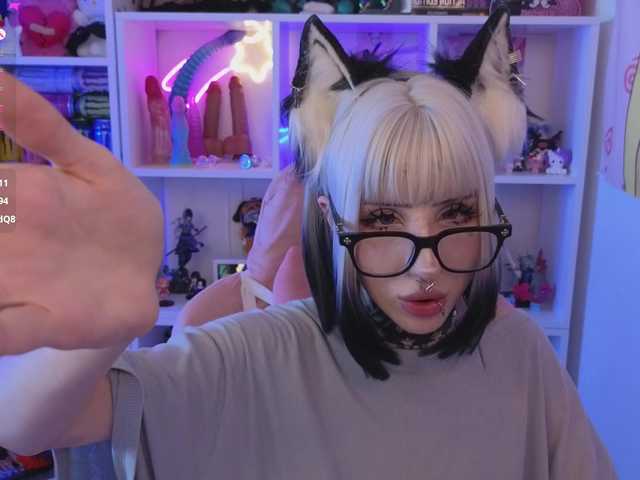 Nana-Brrrrr live webcam show