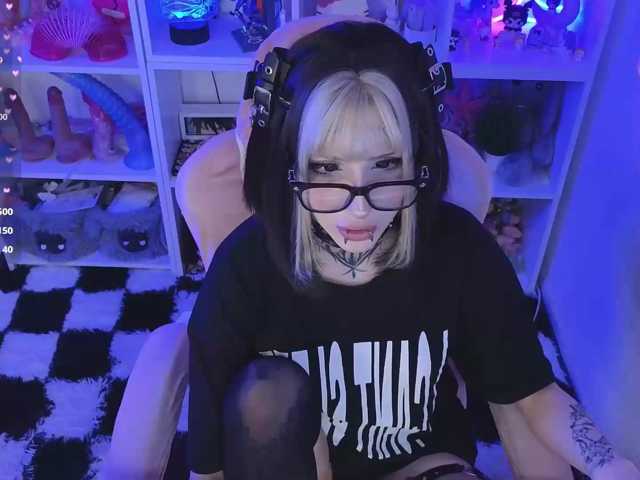 Nanka-bananka live cam on BongaCams