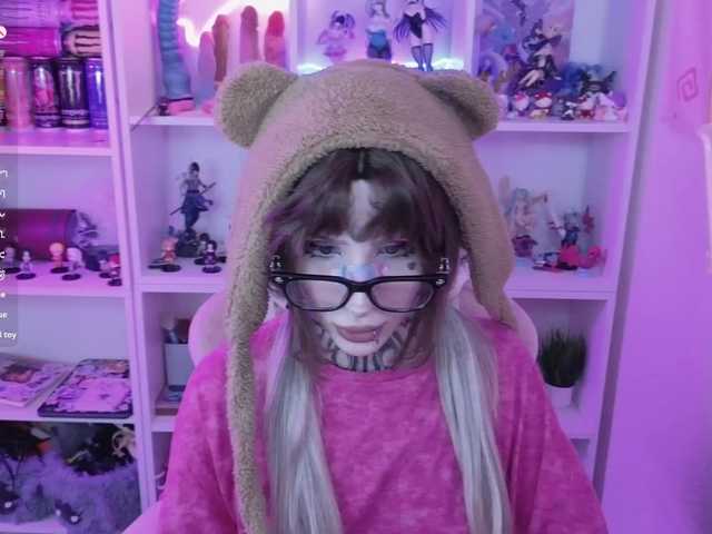 Nanka-bananka live cam on BongaCams