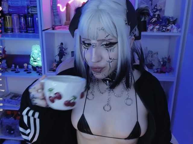 Nanka-bananka live cam on BongaCams