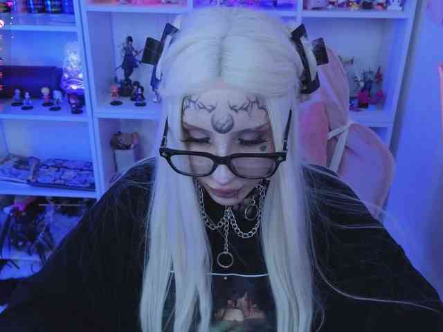 Nana-Brrrrr webcam