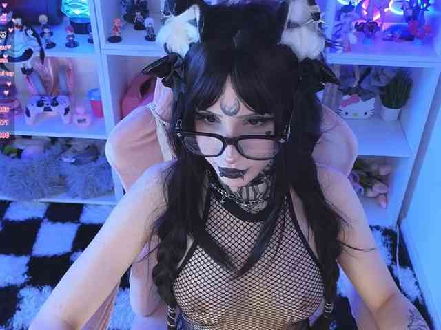 Nana-Brrrrr webcam