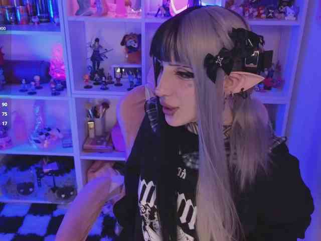 Nana-Brrrrr webcam