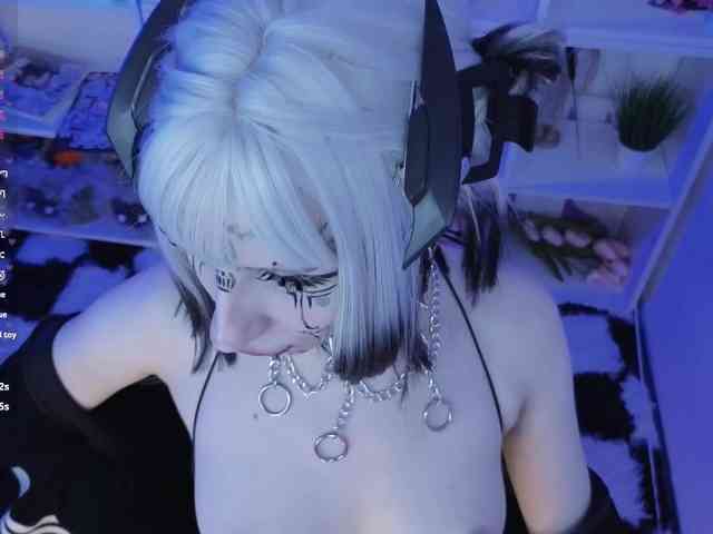 Nana-Brrrrr webcam
