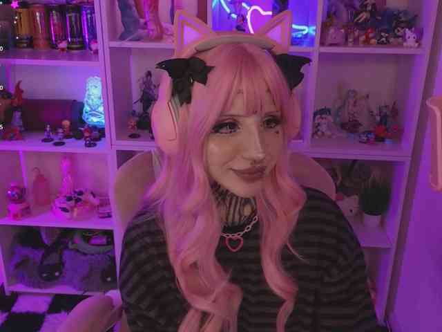 Nana-Brrrrr webcam
