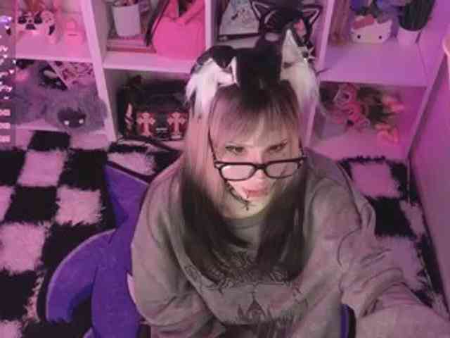 Nana-Brrrrr webcam