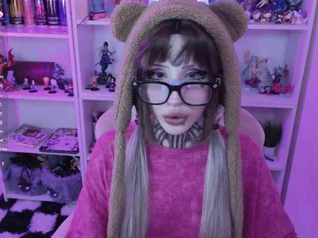 Nana-Brrrrr webcam