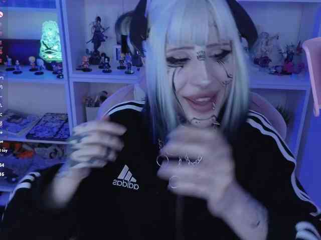 Nana-Brrrrr webcam