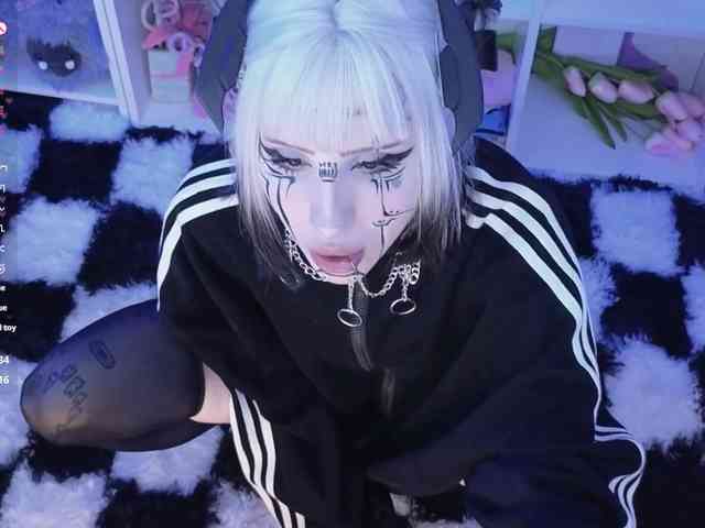 Nana-Brrrrr webcam