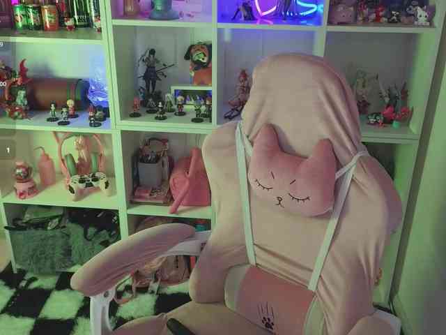 Nanka-bananka Live Webcam on BongaCams