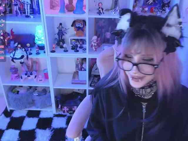 Nana-Brrrrr webcam