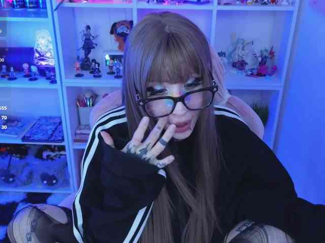 Nana-Brrrrr webcam