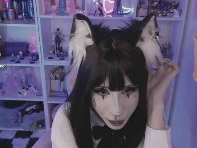 Nana-Brrrrr webcam