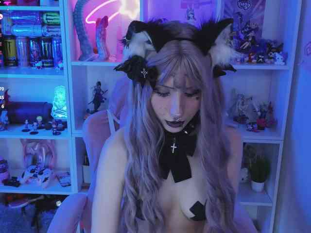 Nana-Brrrrr webcam