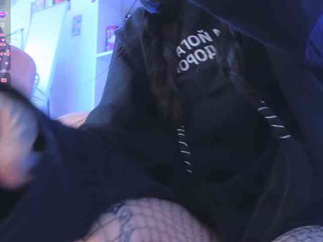 Nana-Brrrrr webcam