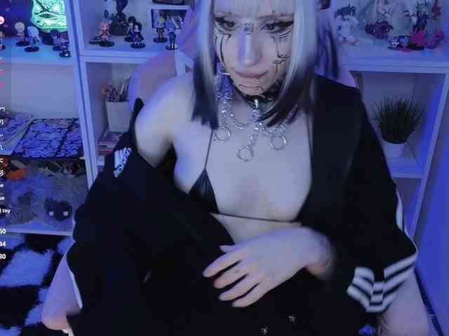 Nana-Brrrrr webcam