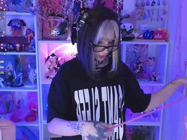 Nana-Brrrrr webcam