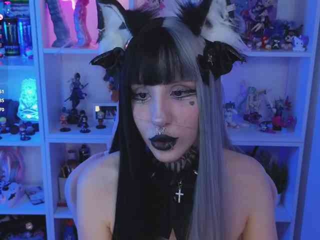 Nana-Brrrrr webcam