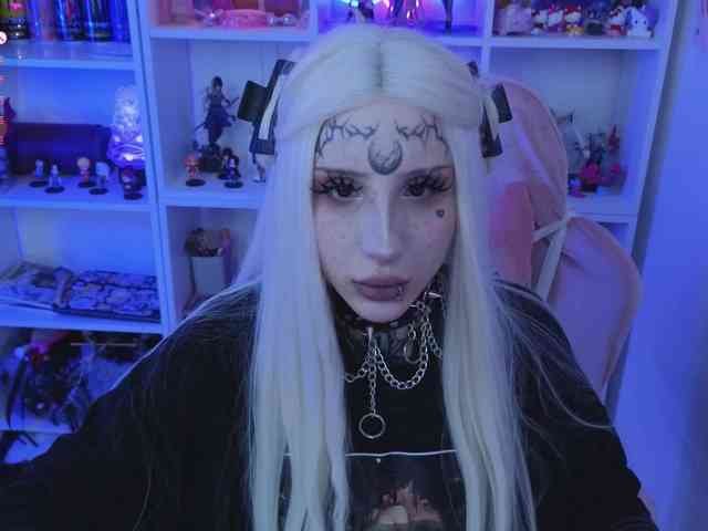 Nana-Brrrrr webcam