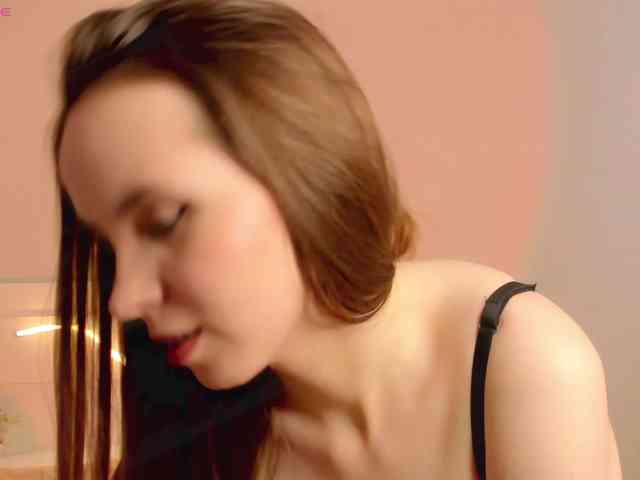 Model: OnlyMary
