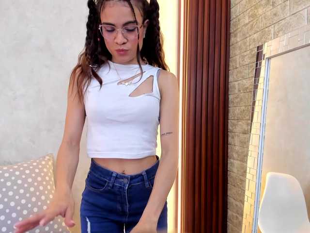 Ambar-Jay live cam on BongaCams