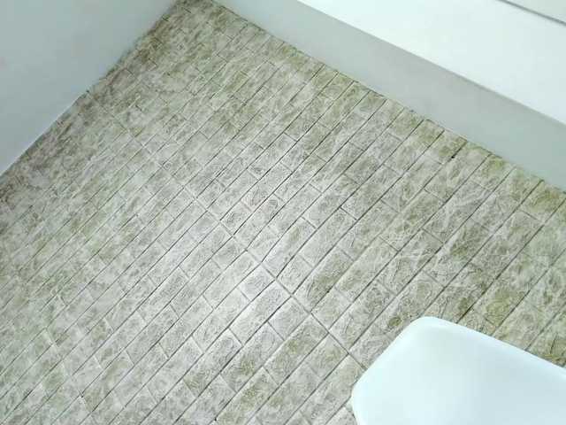 Ambar-Jay's BongaCams show and profile