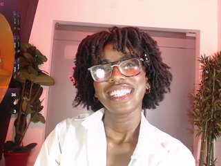MelodyBlazze's Live Webcam