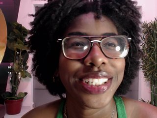 MelodyBlazze's Live Webcam