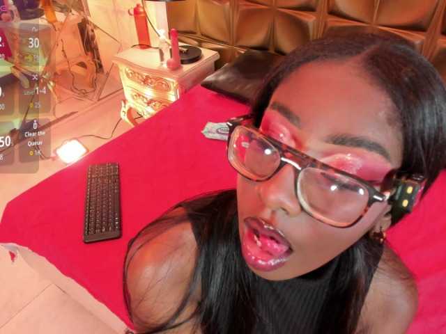 MelodyBlazze live cam on BongaCams
