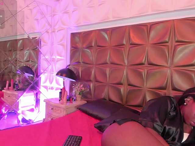 MelodyBlazze live cam on UnifiedCams
