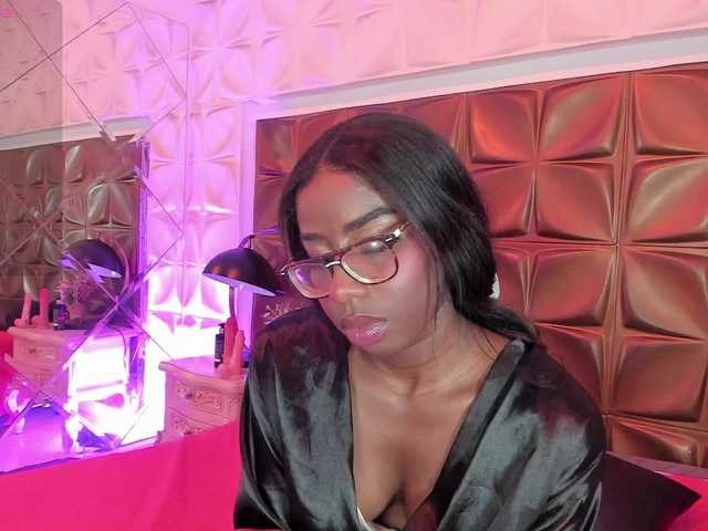 MelodyBlazze live cam on UnifiedCams