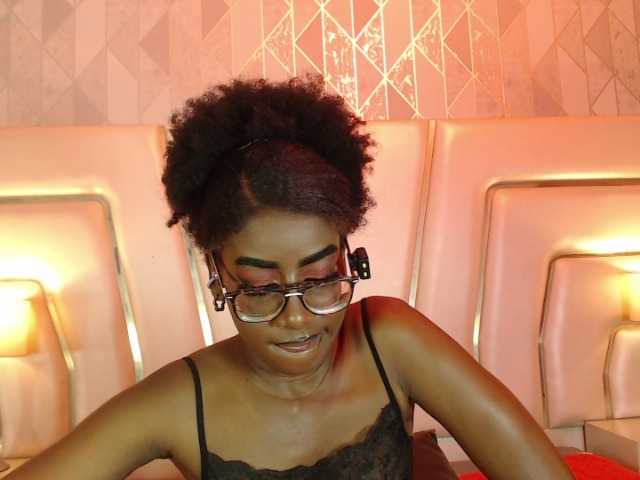 MelodyBlazze live cam on BongaCams